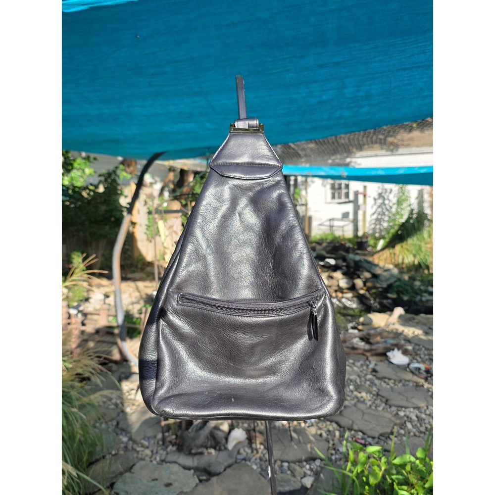 Andrea Viccaro Black Leather Sling Backpack Teardrop Crossbody Bag Metallic